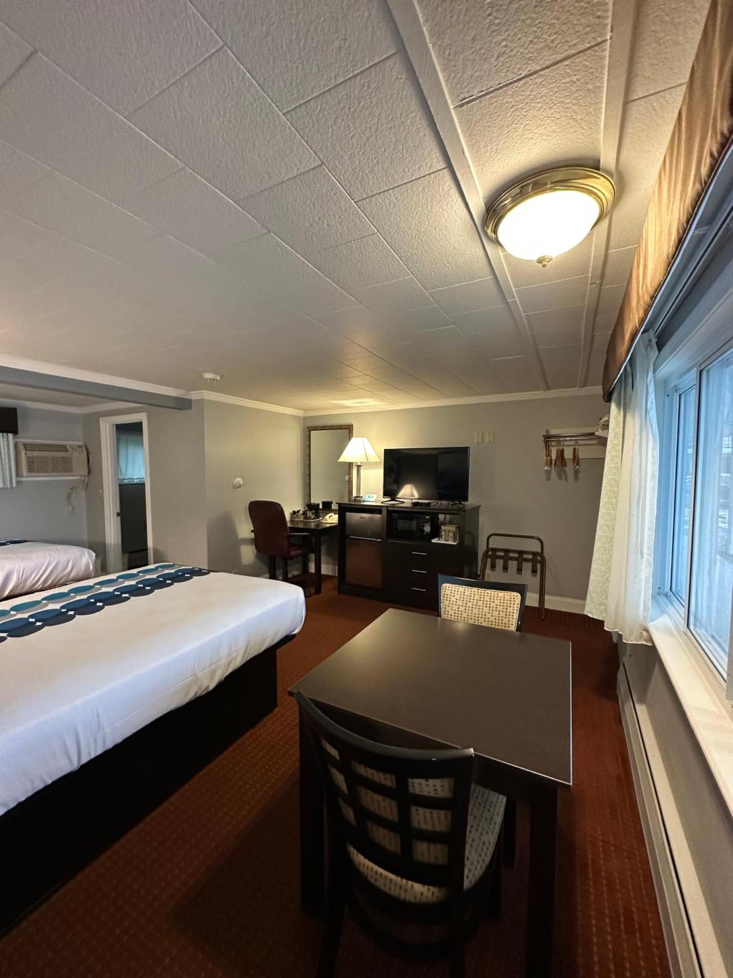 Rodeway Inn Orleans - Cape Cod Luaran gambar
