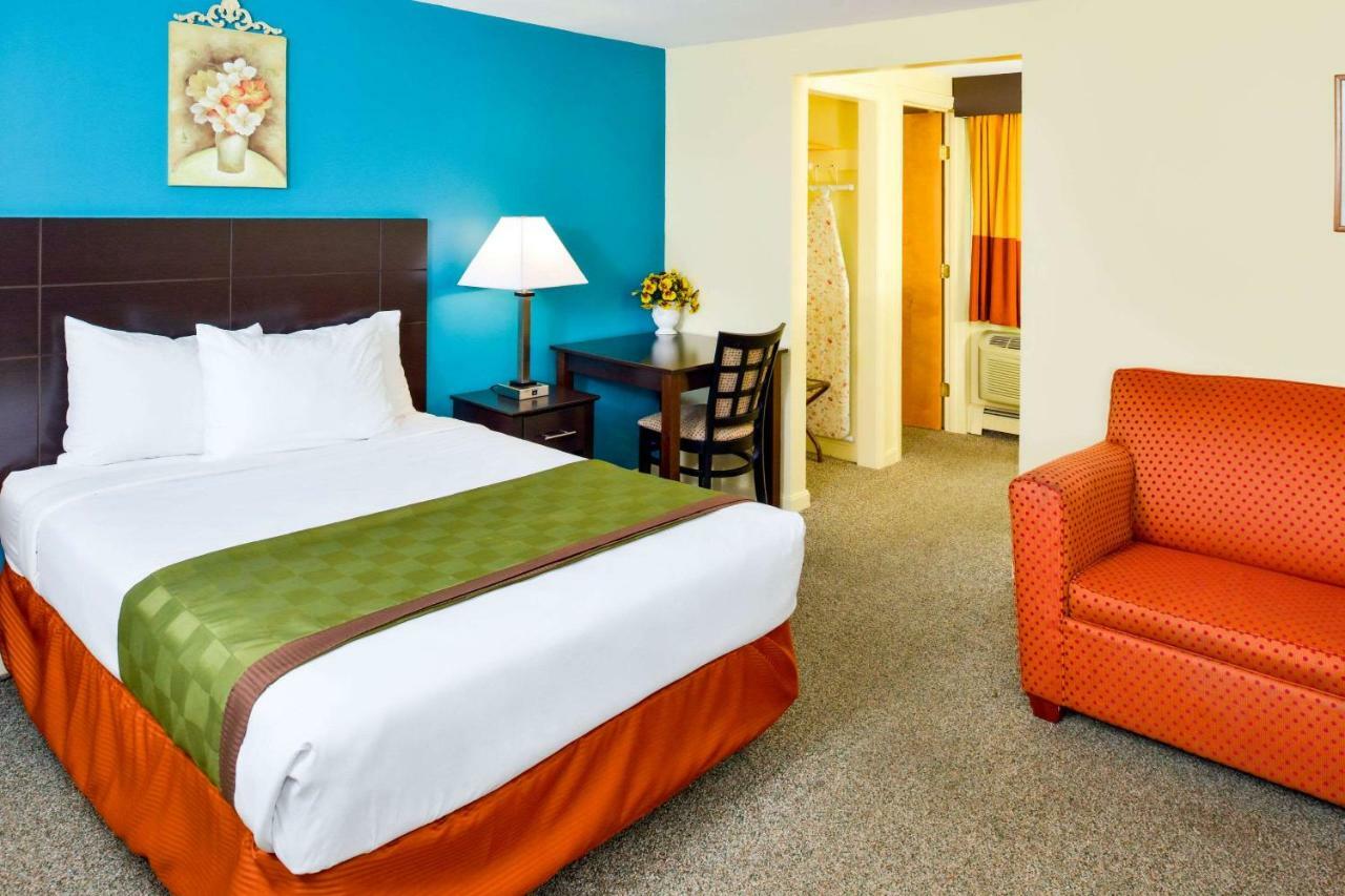 Rodeway Inn Orleans - Cape Cod Luaran gambar