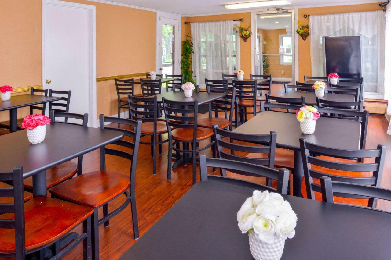 Rodeway Inn Orleans - Cape Cod Luaran gambar